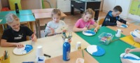 W KRAINIE WIECZNYCH LODÓW - ŚWIETLICA